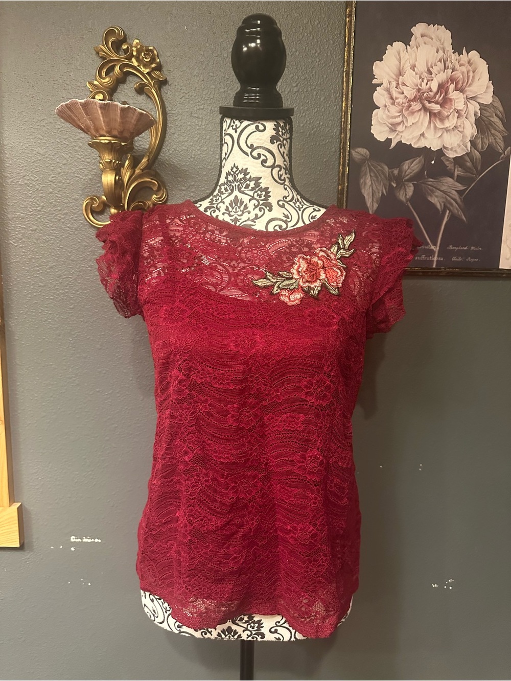 Embroidered Lace Short Sleeve Blouse - Red
